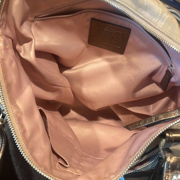 Authentic Coach purse - poppy - Picture 3 of 6